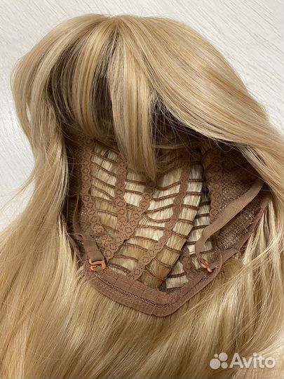 Парик блонд длинный с челкой