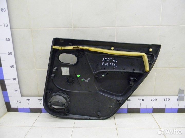 Обшивка двери задней левой Duster 2012