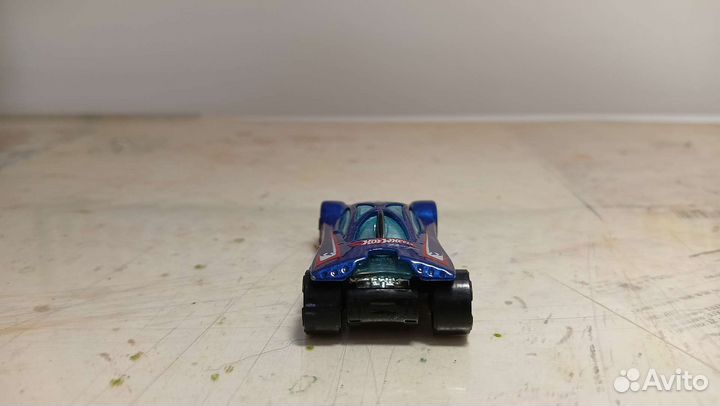 Машинка хотвилс