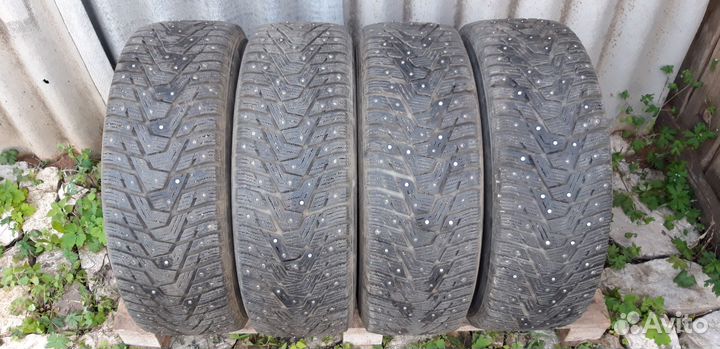 Hankook Winter I'Pike RS2 W429 215/65 R16