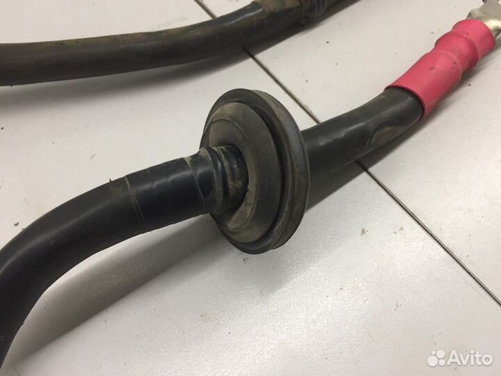 Провод аккумулятора плюсовой (Jaguar XF)