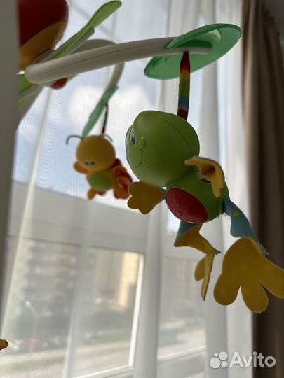 Музыкальный мобиль на кроватку