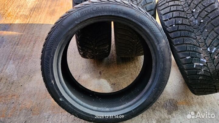 Kumho WinterCraft WP71 225/45 R18 и 255/40 R18 99V