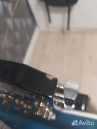 Акустическая гитара