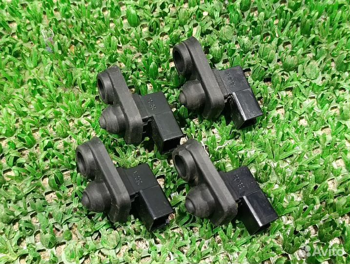 Концевик двери Mitsubishi Pajero Sport