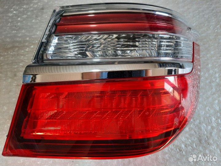 Фонарь наружный задний правый Toyota Camry V50-5