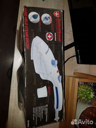 Паровой утюжок-отпариватель