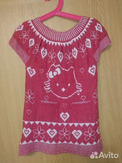 Свитер для девочки. Новый. На 3-4 года