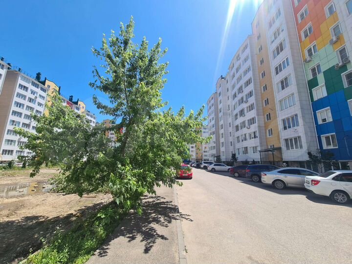 2-к. квартира, 60 м², 1/9 эт.