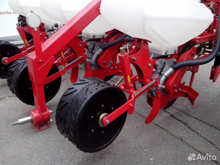 Сеялка Фаворит Весна-8, 2023