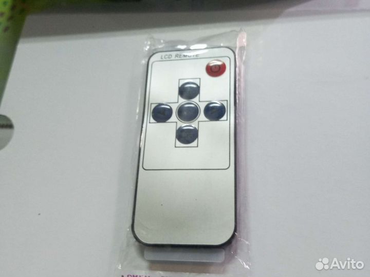 Автомобильный монитор для двух камер