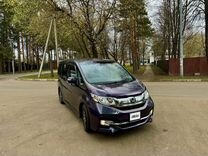 Honda Stepwgn 1.5 CVT, 2017, 106 000 км, с пробегом, цена 2 500 000 руб.