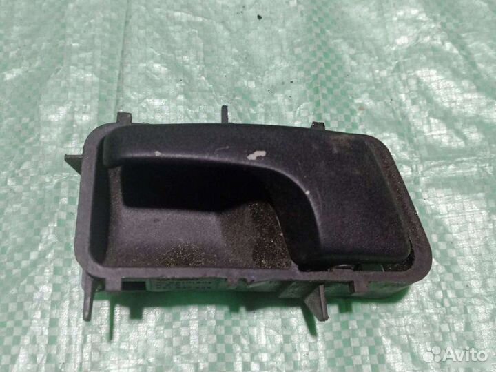 Ручка двери левая Volkswagen Passat B3 седан 2.0