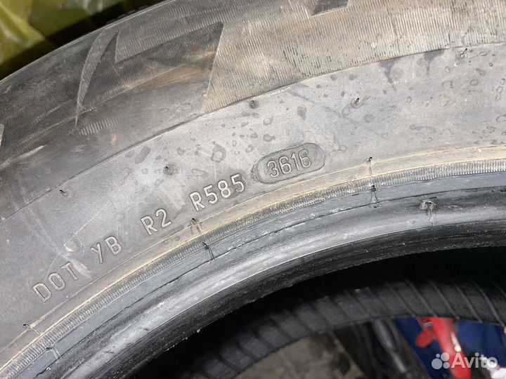 Pirelli Ice Zero 235/65 R17