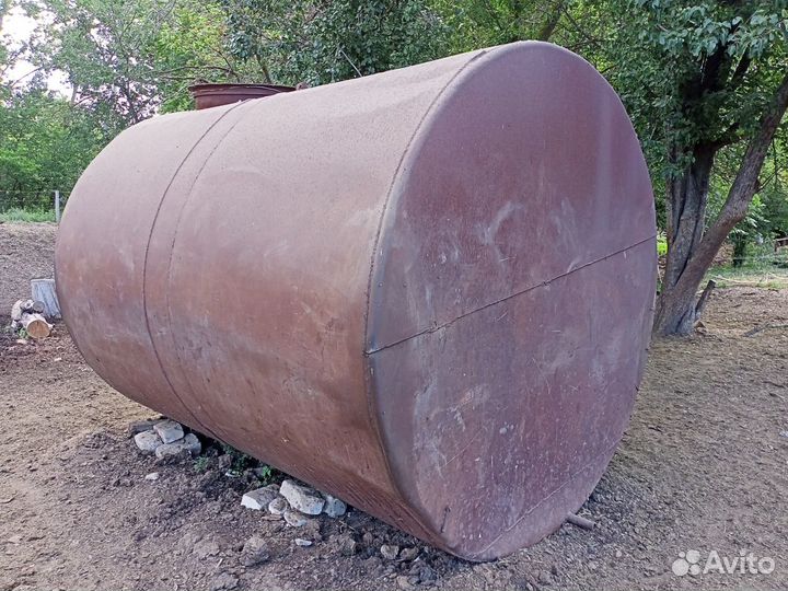 Металлическая емкость 6 кубов