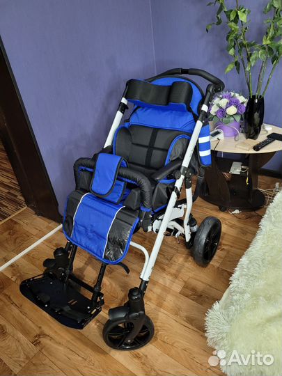 Коляска для детей с дцп