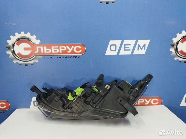 Фара праваяQashqai j11