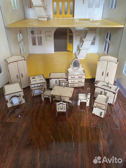 Домик для кукол