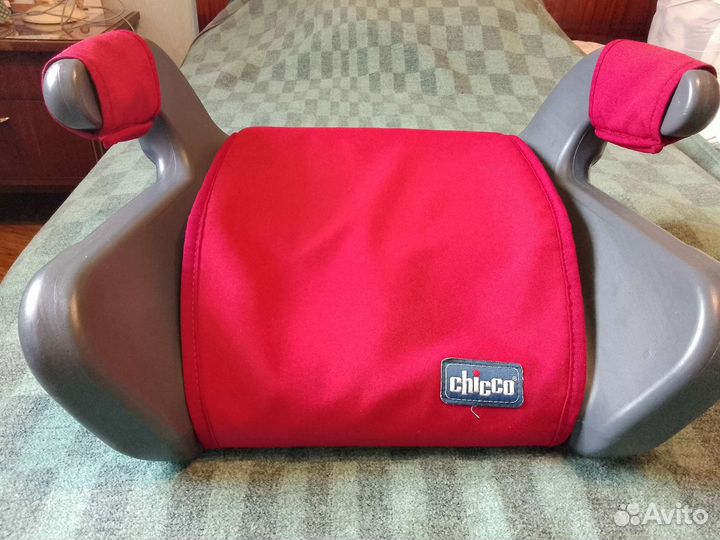 Детское автокресло (бустер)