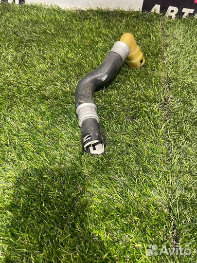 Патрубок охлаждения Ford Mustang 6 S550 рест. 2021