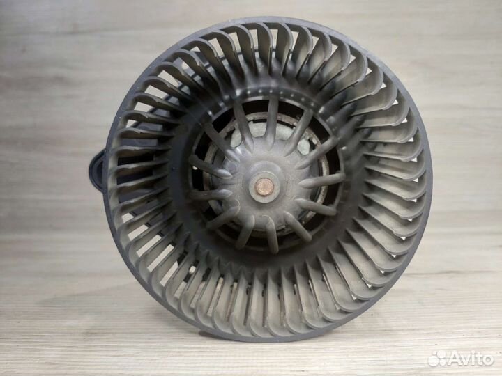 Вентилятор печки Peugeot 406