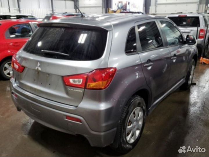 Mitsubishi ASX 2011 год дорест частями