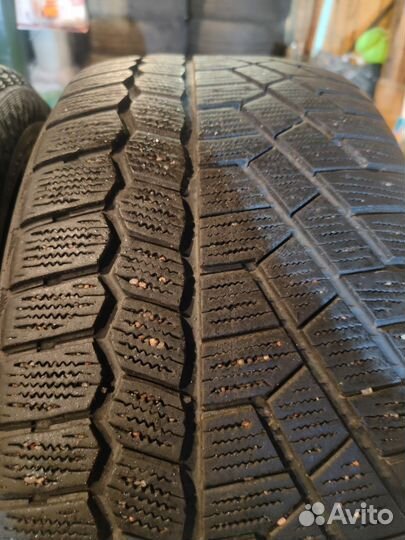 Gislaved Soft Frost 200 225/50 R17