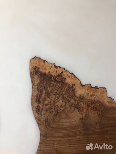 Круглый стол из эпоксидной смолы 1.2м