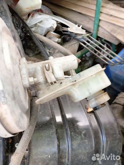 Тормозной цилиндр с педалью тормоза Лада Приора