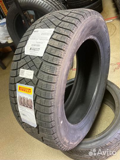 Pirelli Ice Zero FR 225/55 R17 102T