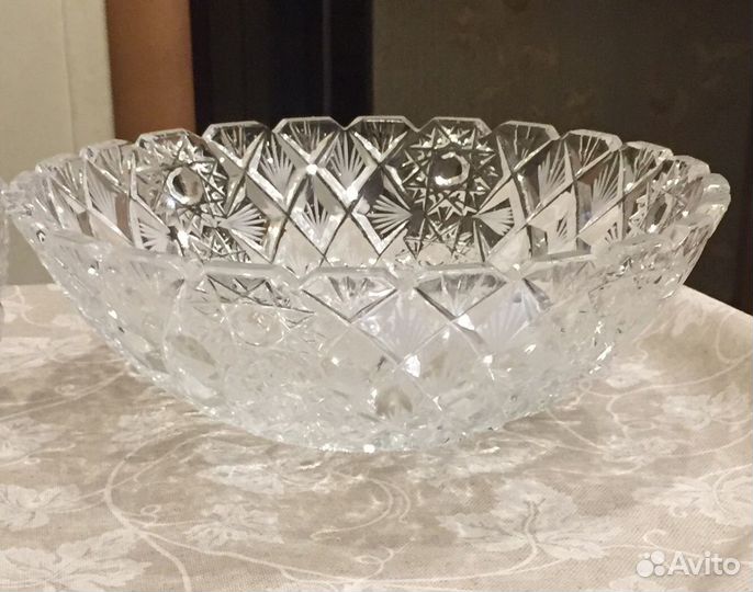 Большая хрустальная ваза