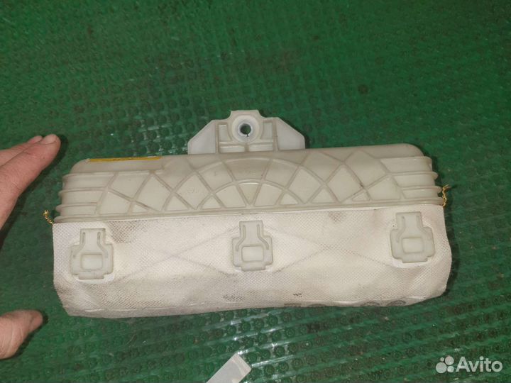 Подушка безопасности пассажира Opel Astra GTC H