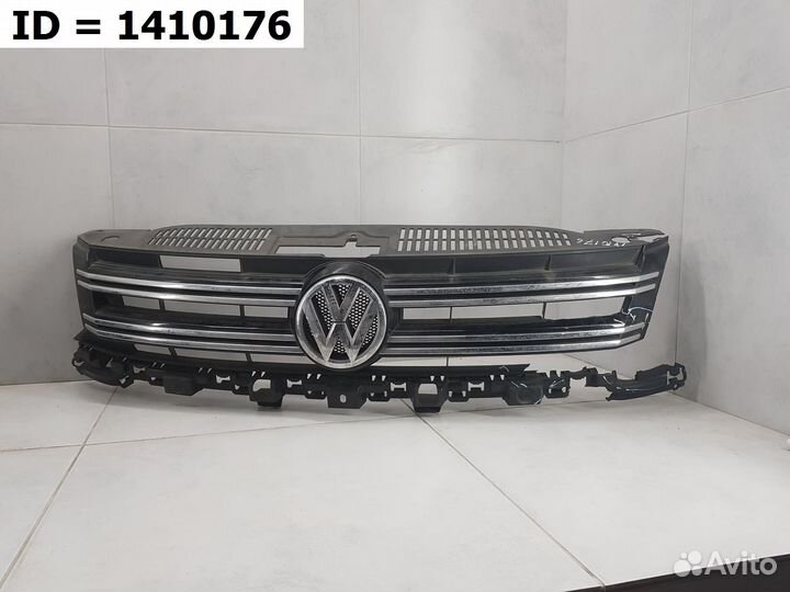 Решетка радиатора Volkswagen Tiguan