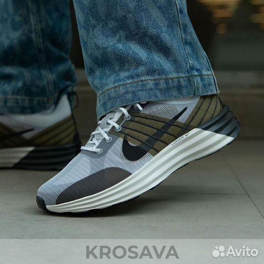 Nike Lunar Roam