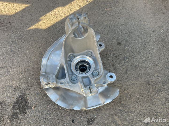 Опора поворотная левая mini F55 F56 F57