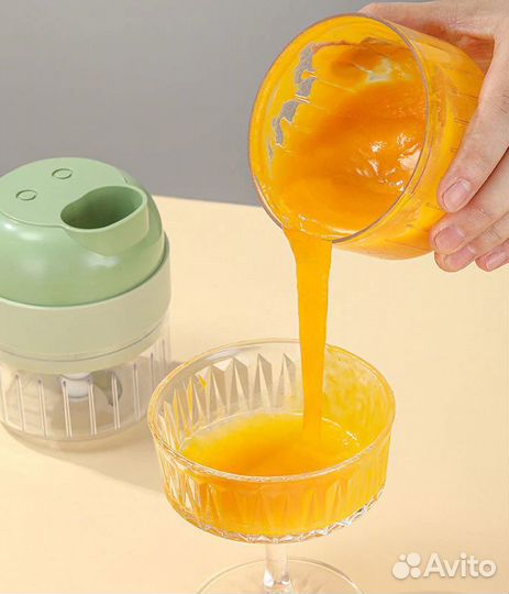 Электрическая овощерезка 4 в 1 с USB-зарядкой