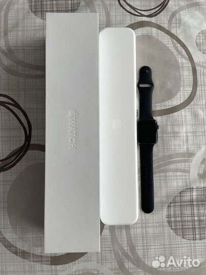 Apple watch 7000 series