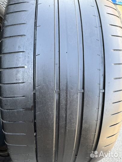 Pirelli P Zero PZ4 275/40 R19 101Y