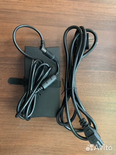 Док-станция Dell WD19S