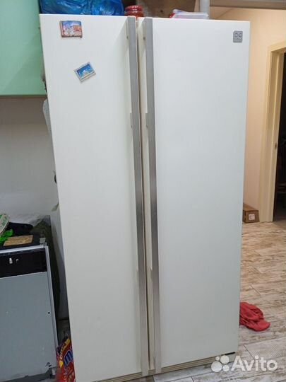 Холодильник Daewoo сайд бай сайд