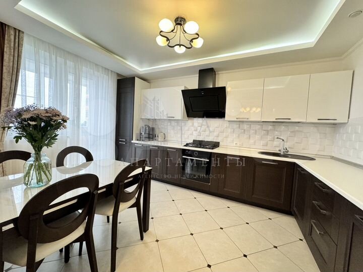 2-к. квартира, 70 м², 13/15 эт.