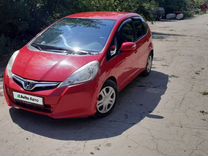 Honda Jazz 1.3 CVT, 2011, 263 000 км, с пробегом, цена 890 000 руб.