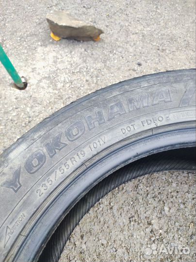 Yokohama Parada Spec-X 235/55 R19 101