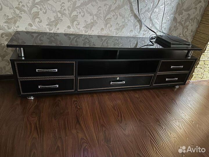 Тумба под тв