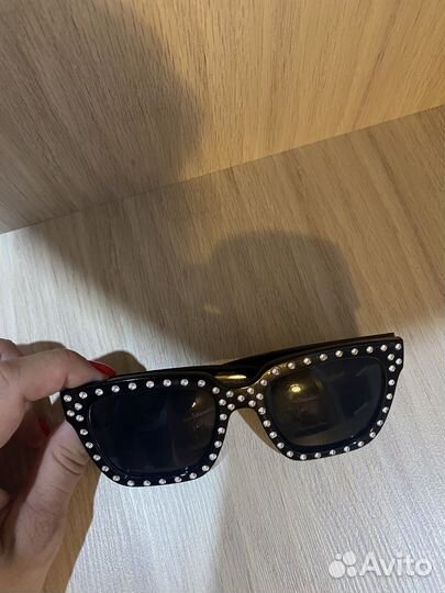 Солнцезащитные очки