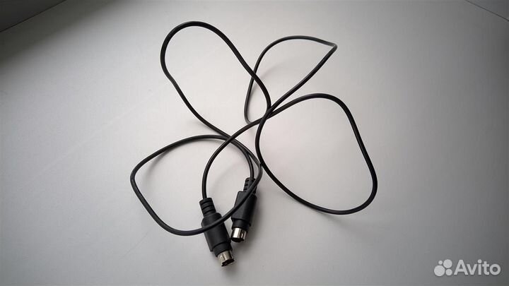 Кабель S-Video