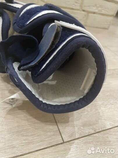 Хоккейные налокотники jofa 9066