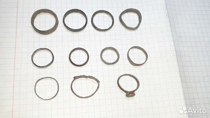 Поиск ценных предметов металлоискателем