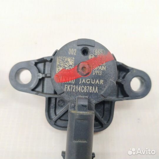 Датчик удара Land Rover Velar 2019