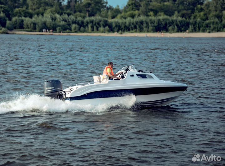 Новый катер с каютой Неман 500 от производителя